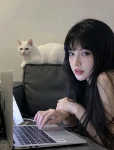 Thiên Kim Thật Không Cần Nhà Họ Thẩm